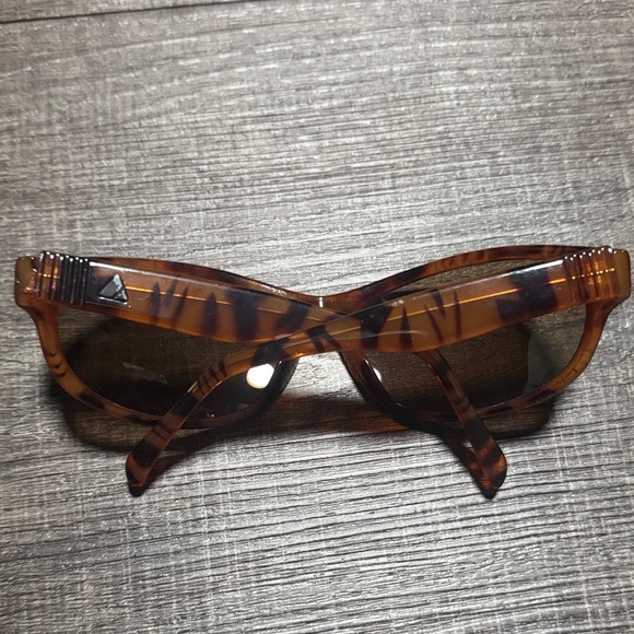 Vintage Liz Claiborne Brown Tortoise Sunglasses main image 5